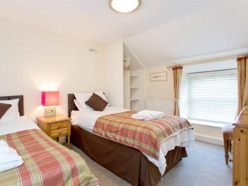 The Farmers Arms Saint Merryn Room photo